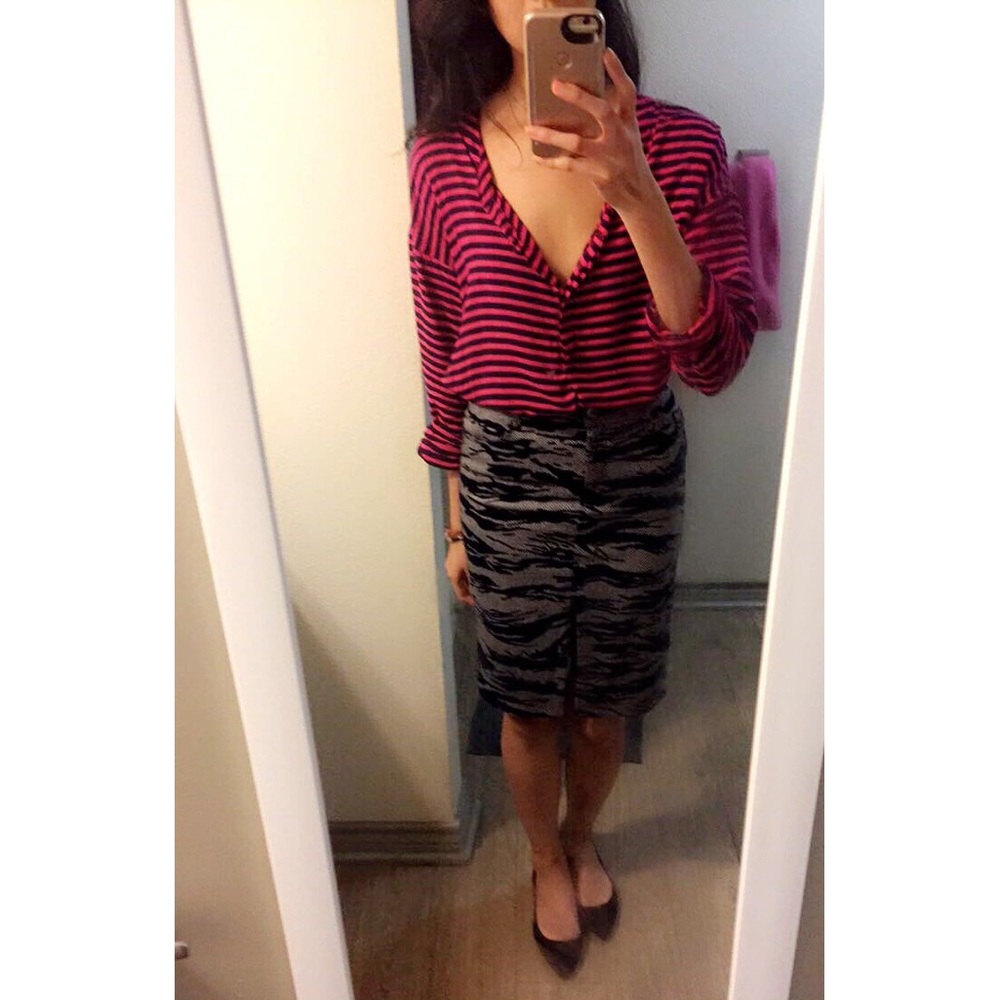 Brand New Splendid LS Navy Pink Stripe Blouse